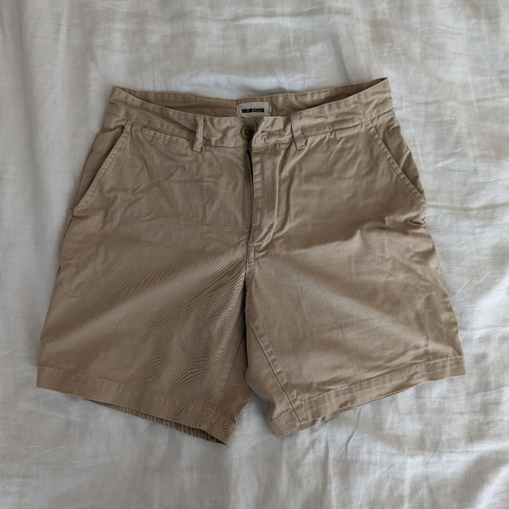 Taylor Stitch Foundation Shorts in Sand (Khaki)